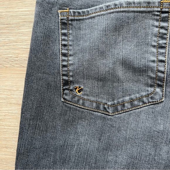 Kut From The Kloth Jeans Catherine Boyfriend Distressed Stretch Washed Black 16 - Picture 8 of 13